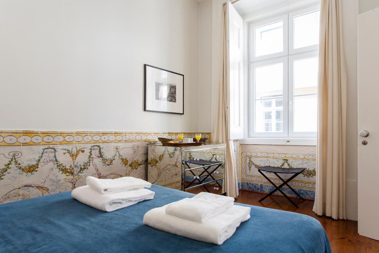 Correeiros Downtown Duplex & Deluxe Apartment Лиссабон Экстерьер фото